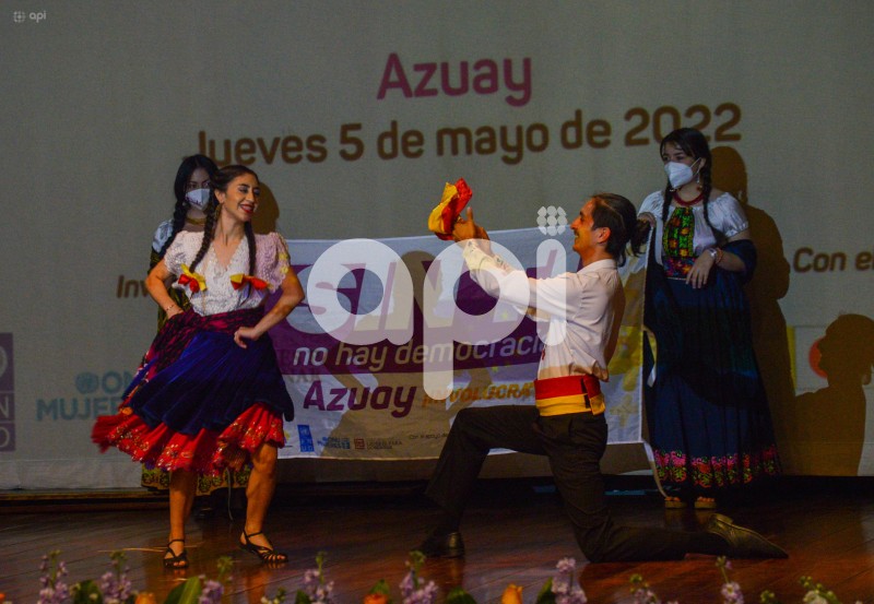 CUE-SIN-TI-NO-HAY-DEMOCRACIA