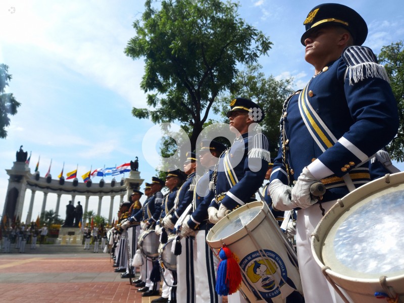 GYE-CEREMONIA MILITAR