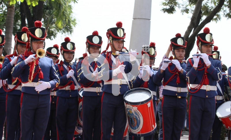 GYE-CEREMONIA MILITAR