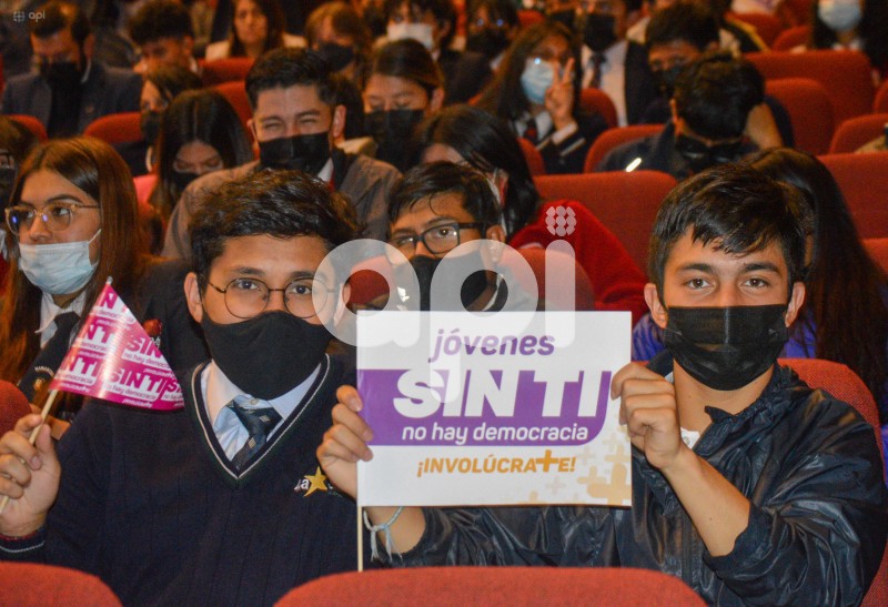 CUE-SIN-TI-NO-HAY-DEMOCRACIA