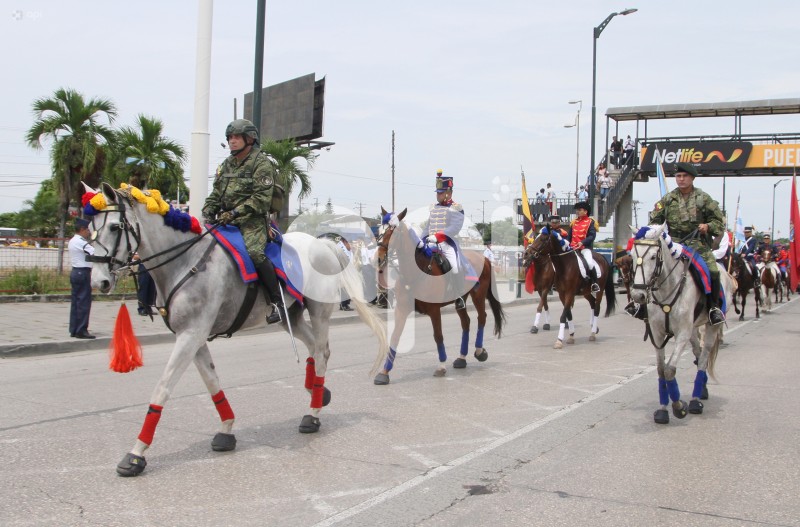 GYE-CEREMONIA MILITAR