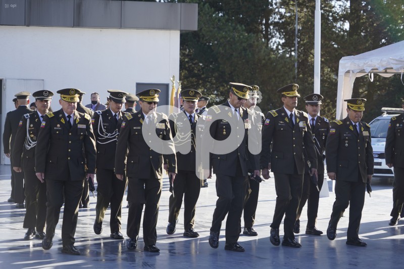 GENERAL-SALINAS