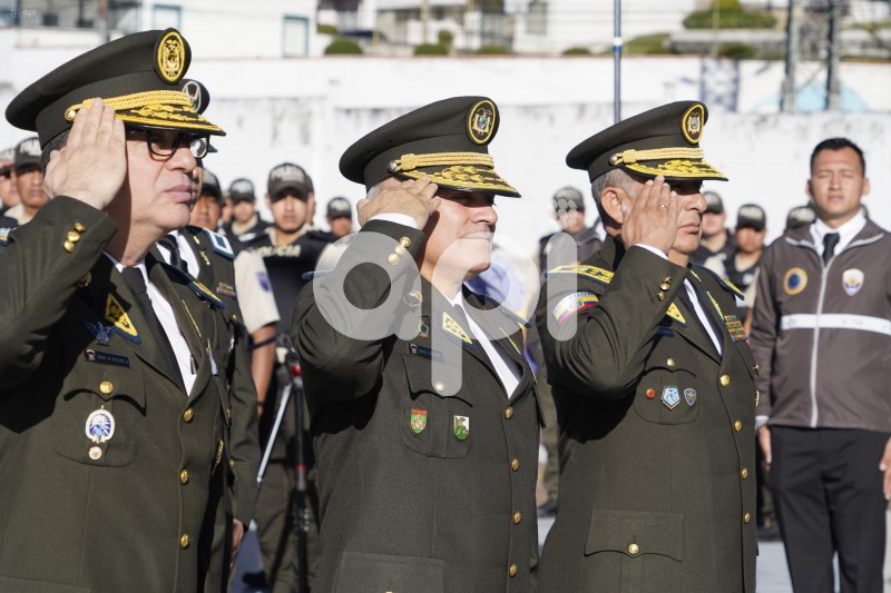 GENERAL-SALINAS