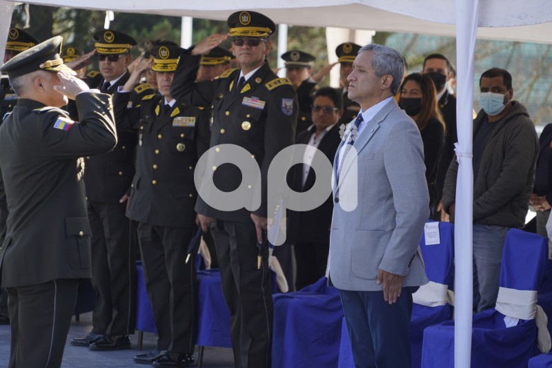 GENERAL-SALINAS