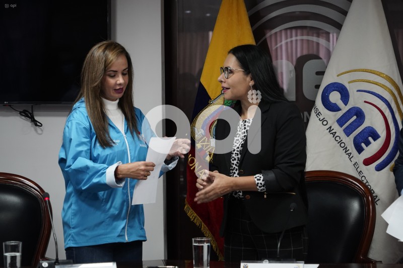REVOLUCION-CIUDADANA-CNE