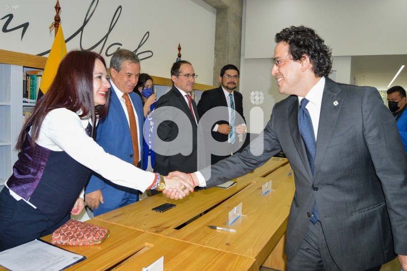 CUE-FIRMA-CONTRATO-HOSPITALES