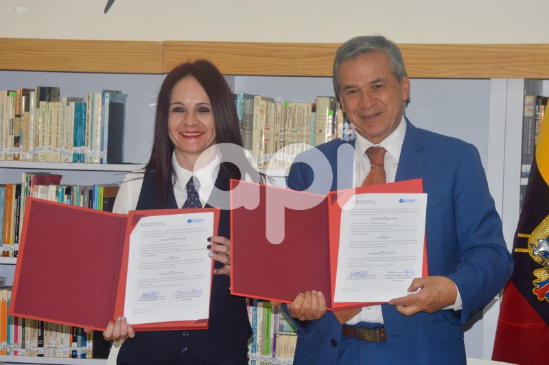 CUE-FIRMA-CONTRATO-HOSPITALES