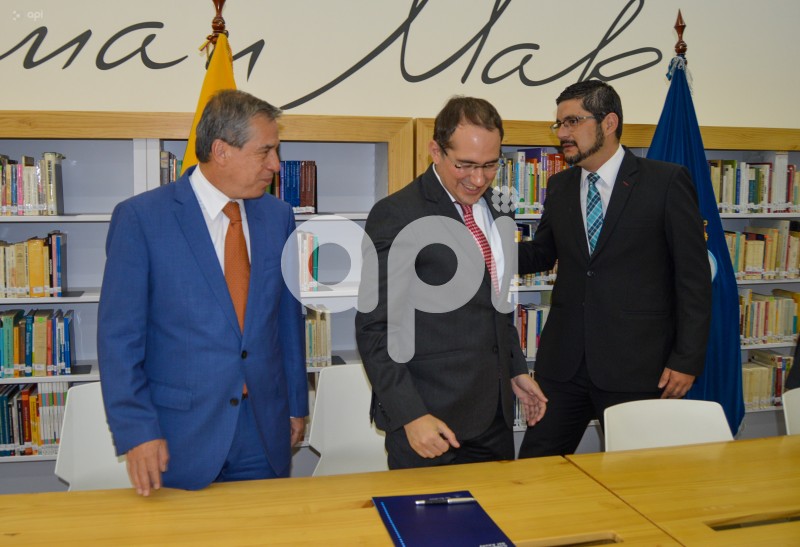 CUE-FIRMA-CONTRATO-HOSPITALES