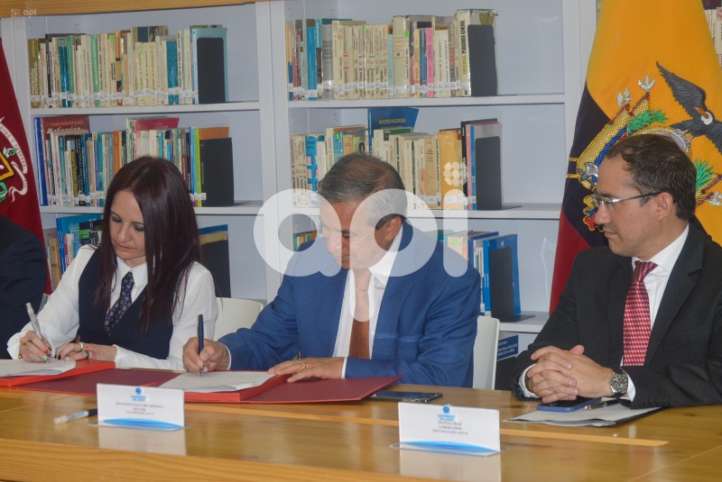 CUE-FIRMA-CONTRATO-HOSPITALES