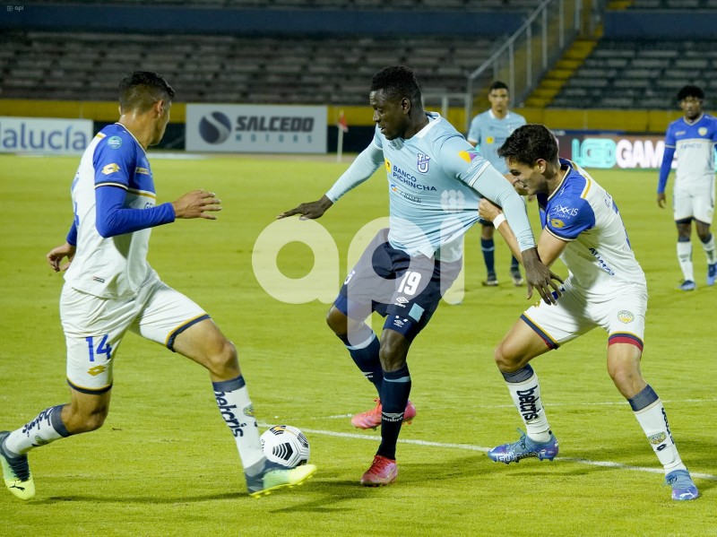 FBL-LIGAPRO-CATOLICA-CUMBAYA