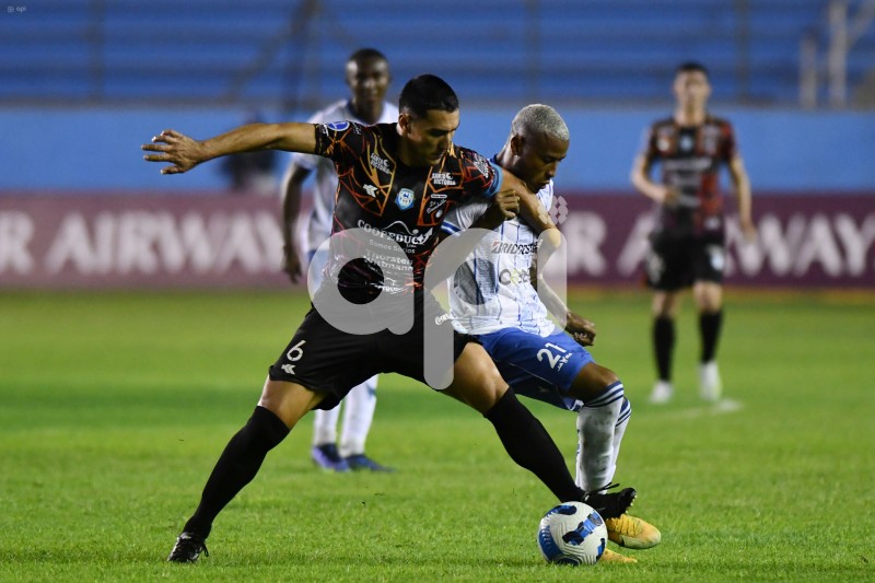 FBL-SUDAMERICANA-9OCT-GUAIRENA