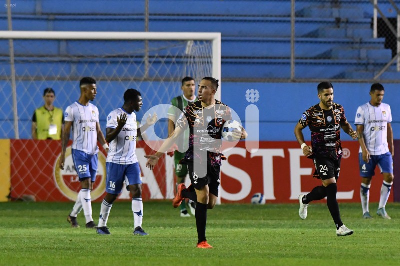 FBL-SUDAMERICANA-9OCT-GUAIRENA