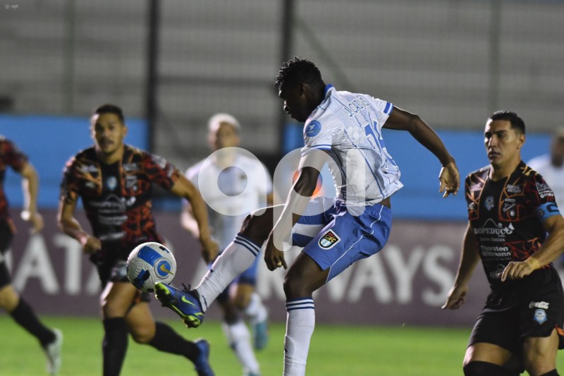 FBL-SUDAMERICANA-9OCT-GUAIRENA