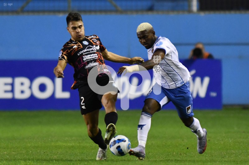FBL-SUDAMERICANA-9OCT-GUAIRENA