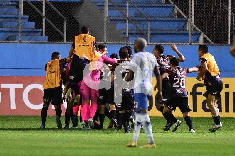 FBL-SUDAMERICANA-9OCT-GUAIRENA