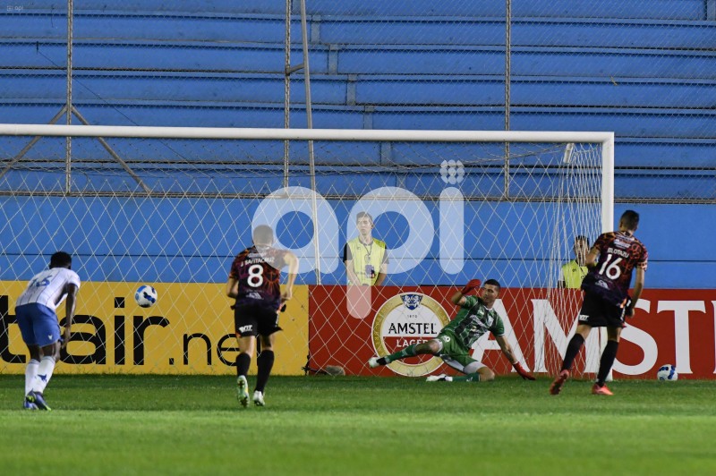 FBL-SUDAMERICANA-9OCT-GUAIRENA