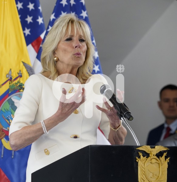 LASSO-PRIMERA-DAMA-ESTADOS-UNIDOS