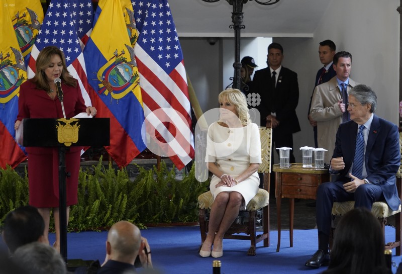 LASSO-PRIMERA-DAMA-ESTADOS-UNIDOS