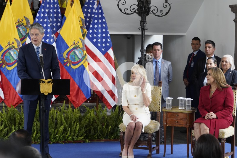 LASSO-PRIMERA-DAMA-ESTADOS-UNIDOS