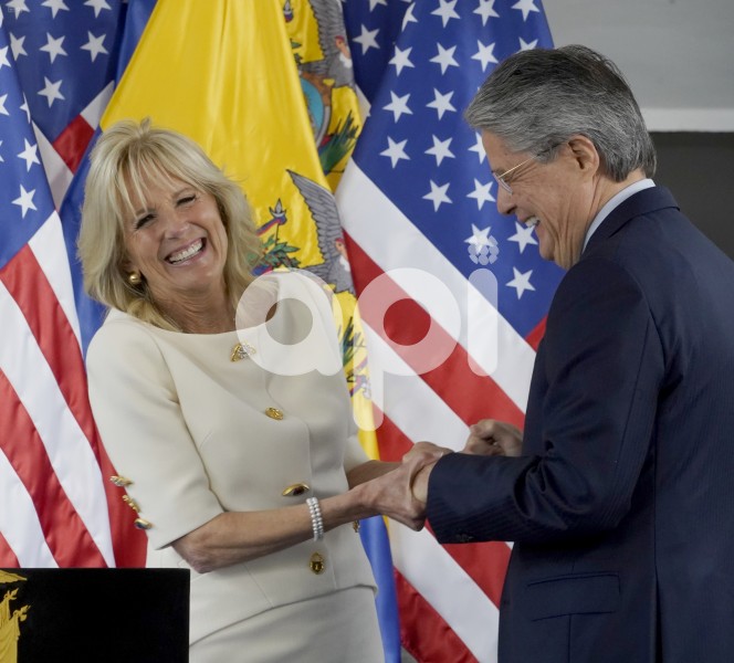LASSO-PRIMERA-DAMA-ESTADOS-UNIDOS