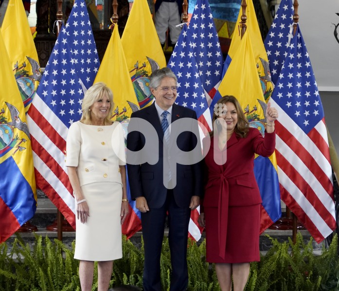 LASSO-PRIMERA-DAMA-ESTADOS-UNIDOS