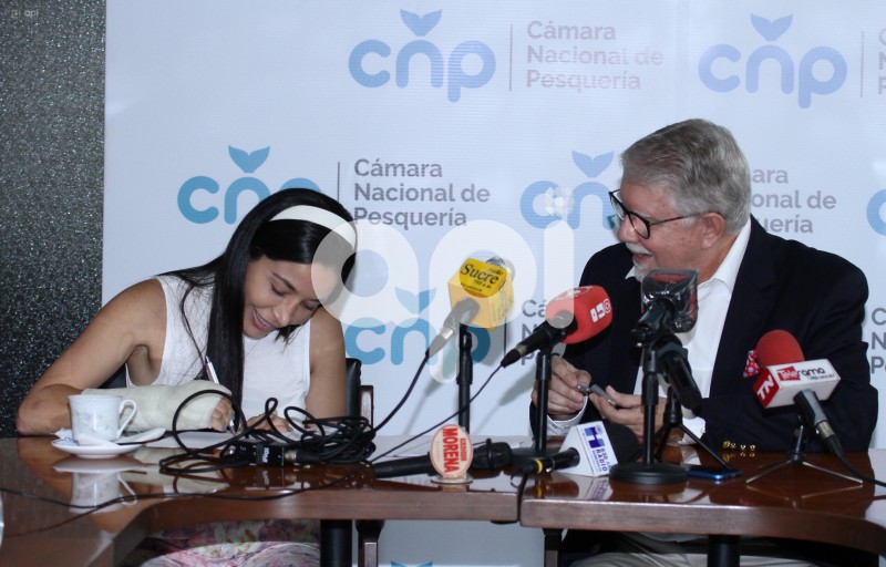 GYE-CAMARON POMADA