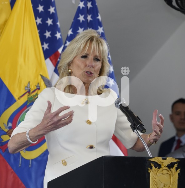 LASSO-PRIMERA-DAMA-ESTADOS-UNIDOS