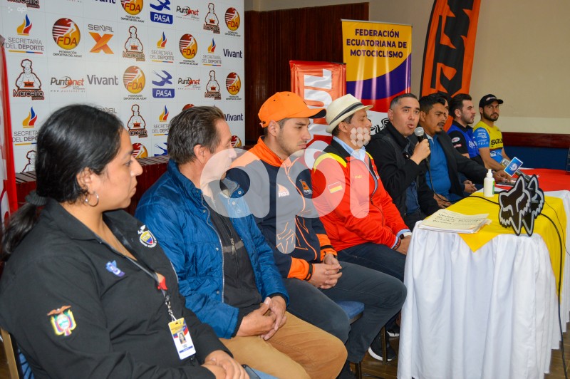 CUE-PRESENTACION-MOTOCROSS