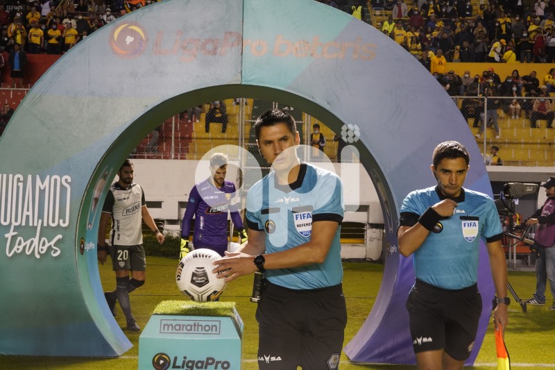FBL-LIGAPRO-AUCAS-BARCELONA