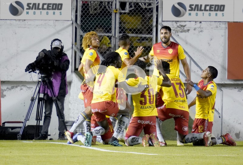 FBL-LIGAPRO-AUCAS-BARCELONA