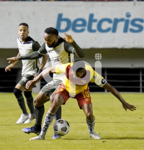 FBL-LIGAPRO-AUCAS-BARCELONA