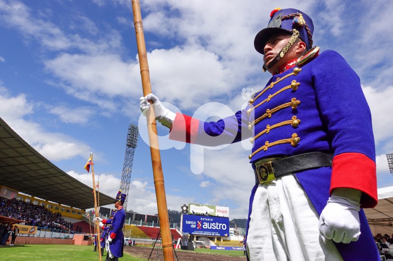 CUE-HOMENAJE-BATALLA-PICHINCHA
