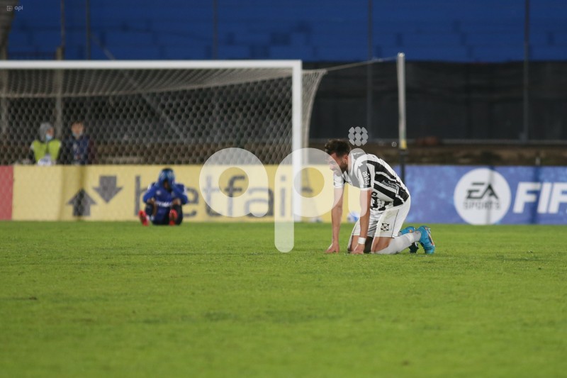 FBL-SUDAMERICANA-WANDERERS-BARCELONA