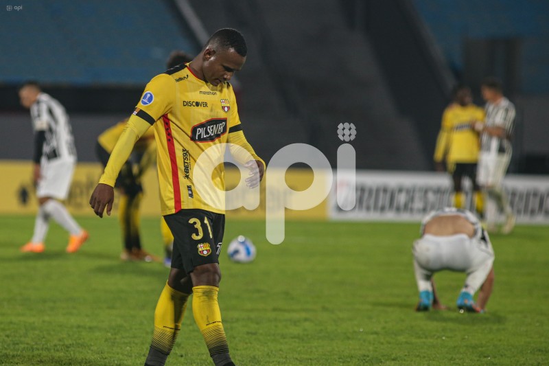 FBL-SUDAMERICANA-WANDERERS-BARCELONA