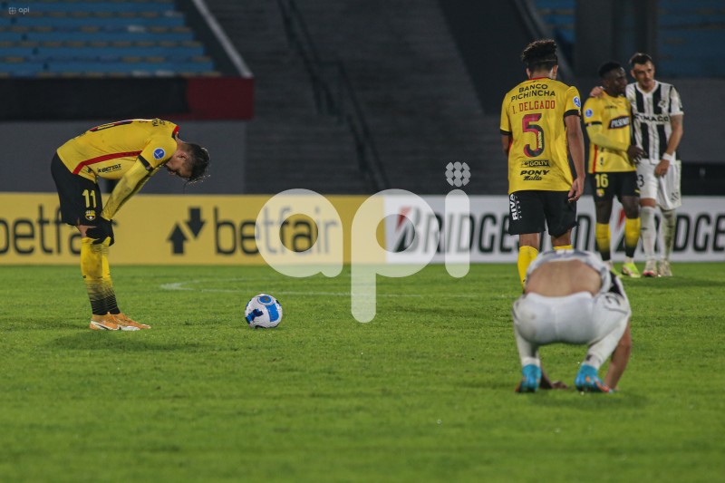 FBL-SUDAMERICANA-WANDERERS-BARCELONA