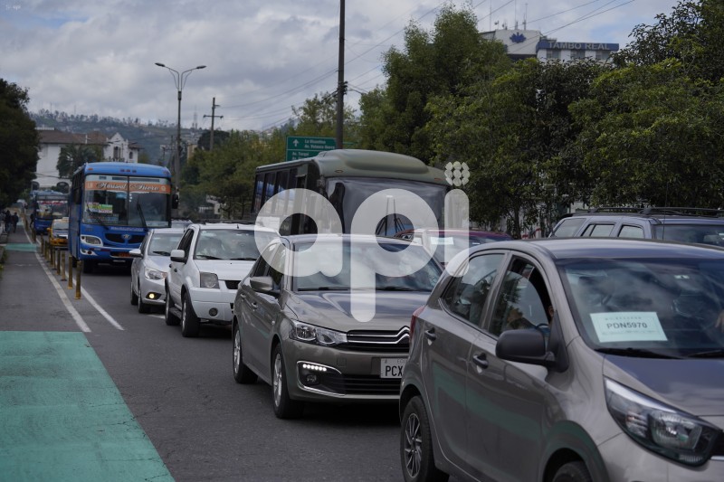 UIO-TRAFICO-VEHICULAR