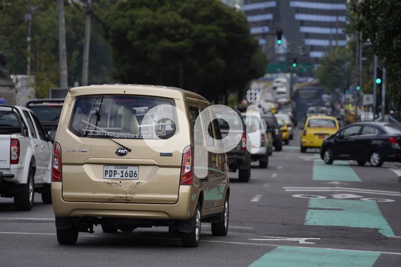 UIO-TRAFICO-VEHICULAR