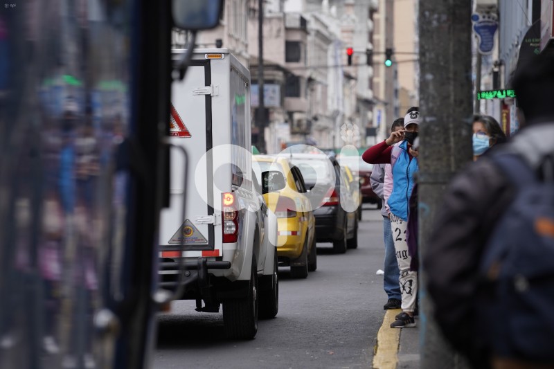UIO-TRAFICO-VEHICULAR