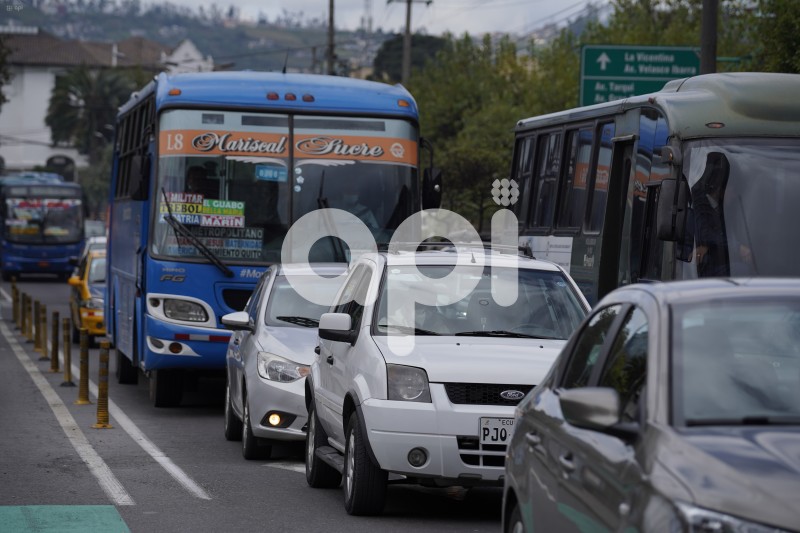 UIO-TRAFICO-VEHICULAR
