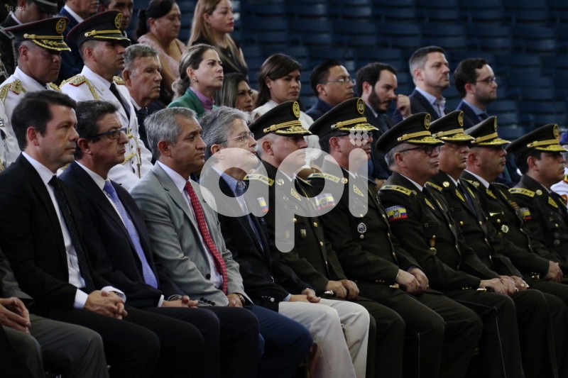 GYE-GRADUACION POLICIAS
