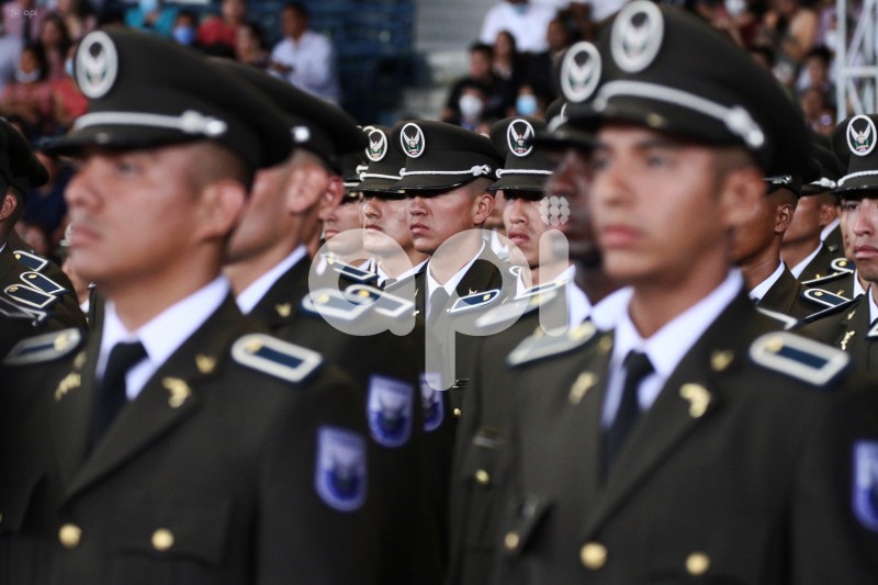 GYE-GRADUACION POLICIAS
