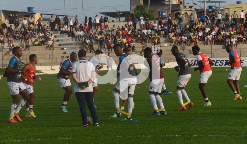 FBL-LIGAPRO-OCTUBRE-IVALLE
