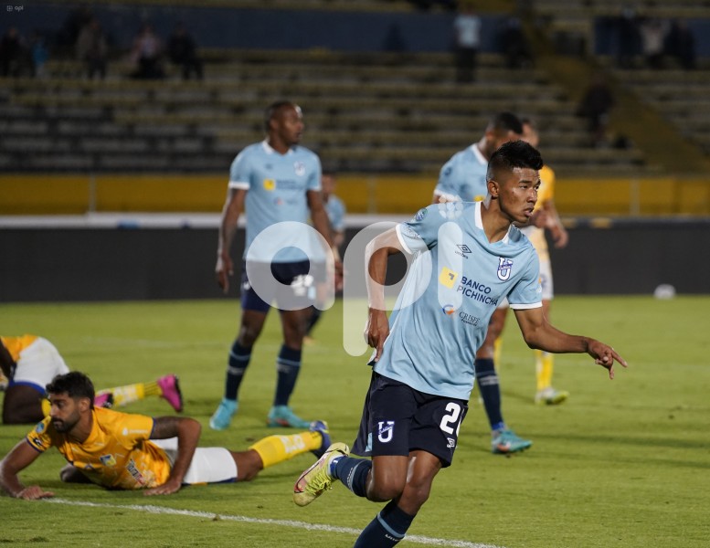 FBL-LIGAPRO-CATOLICA-DELFIN