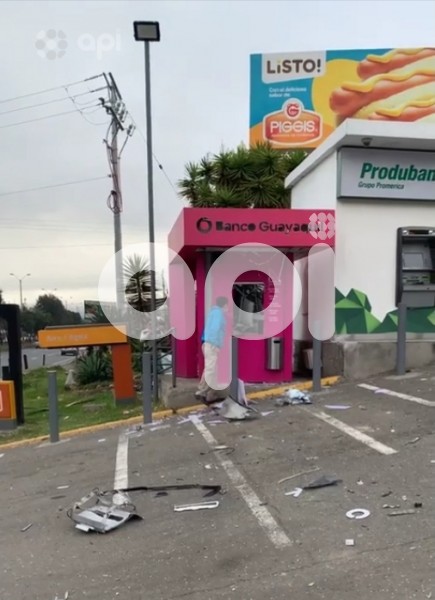 CUE-ROBO-CAJERO