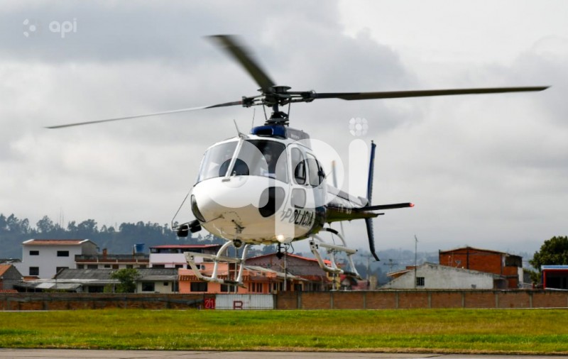 CUENCA-ENTREGA-AEROPOLICIAL