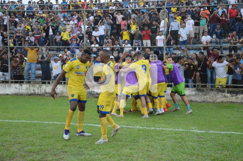 FBL-COPA ECUADOR-BONITA BANANA-DEP CUENCA