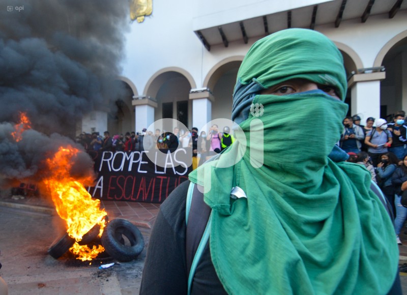CUE-PROTESTA-UCUENCA