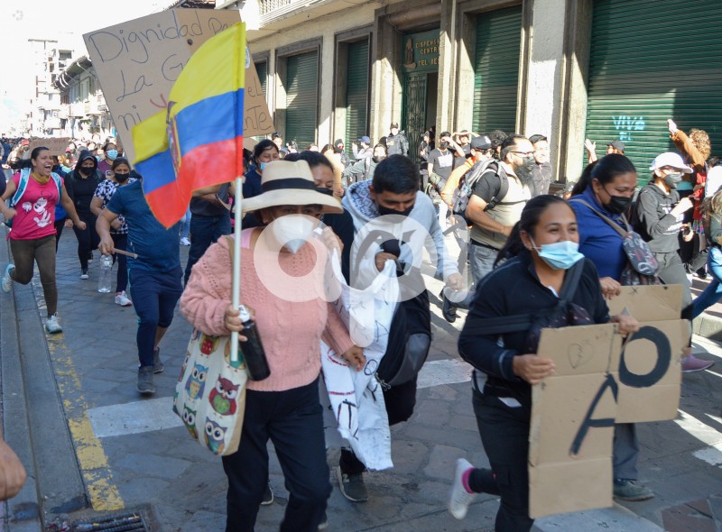 CUE-PROTESTA-UCUENCA