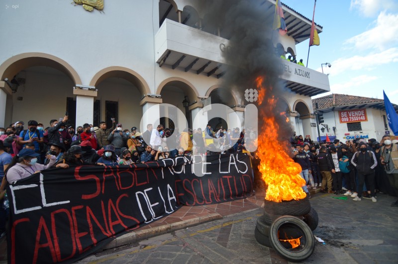 CUE-PROTESTA-UCUENCA