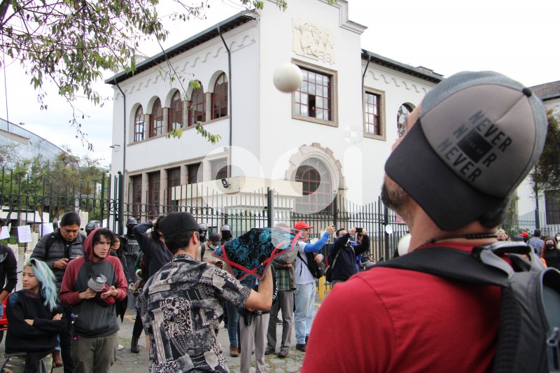 UIO-PROTESTAS-CASA DE LA CULTURA